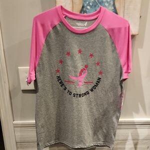 NWT Susan G. Komen Here's To Strong Woman Sz M T-shirt